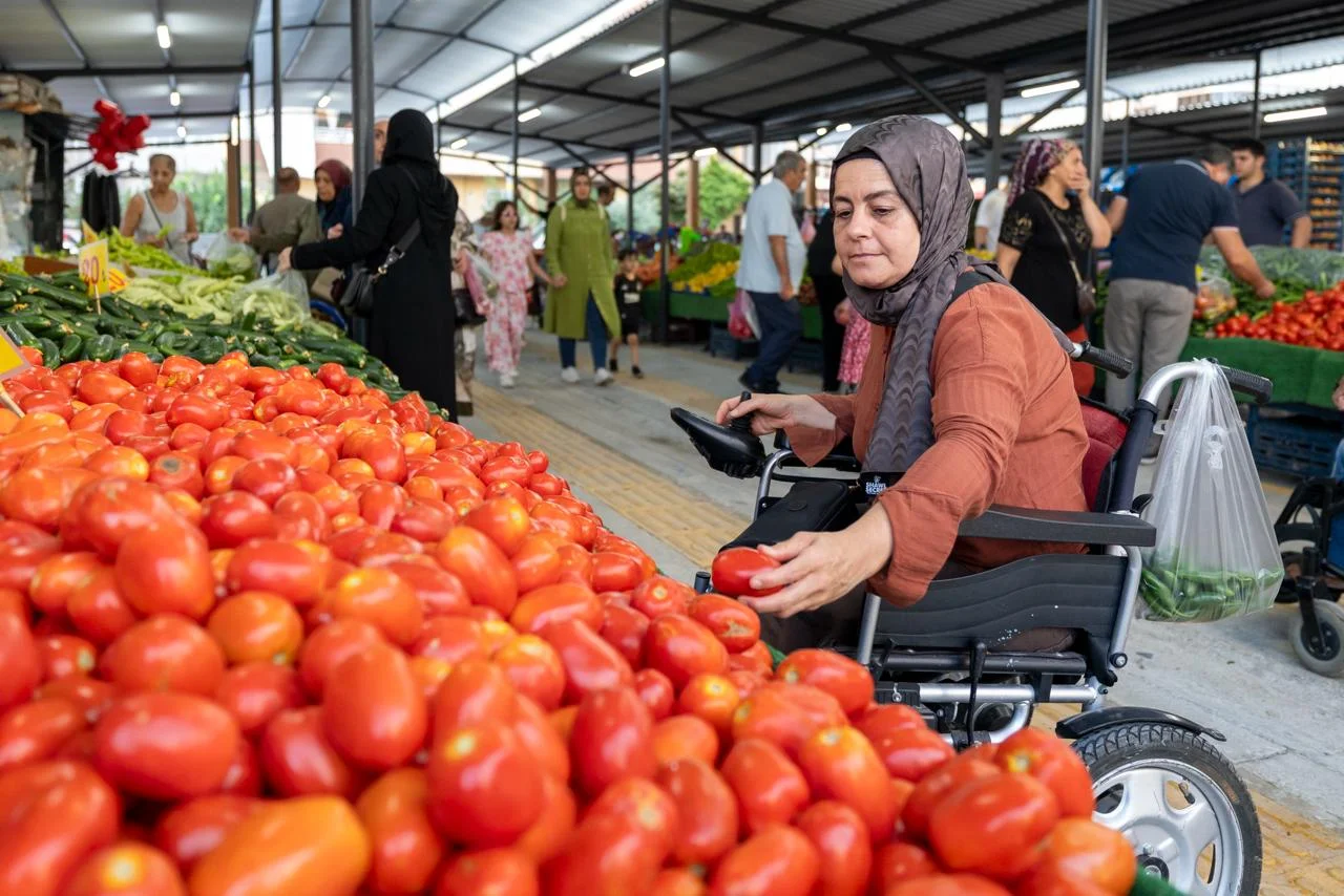 Türkiye’nin ilk engelsiz pazarı Yenişehir’de açıldı