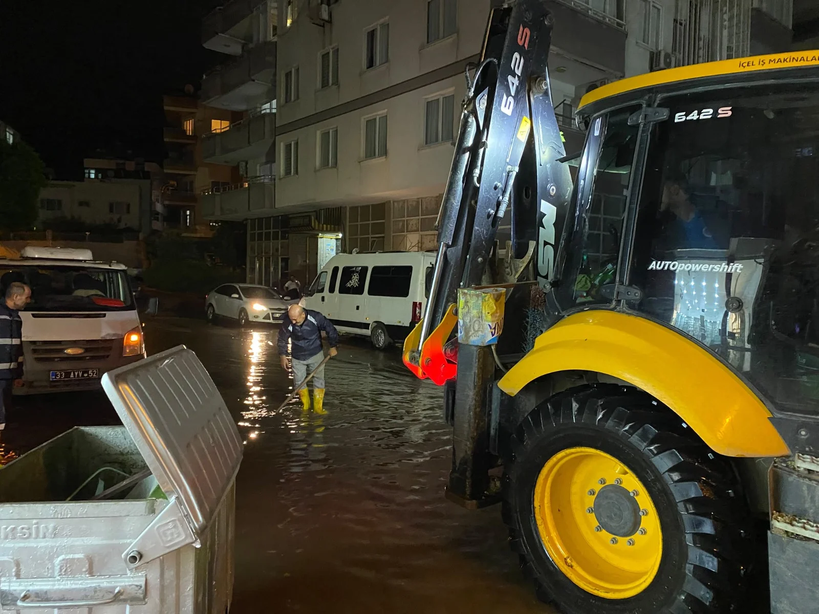 Yenişehir’de ekipler gece boyunca teyakkuzda