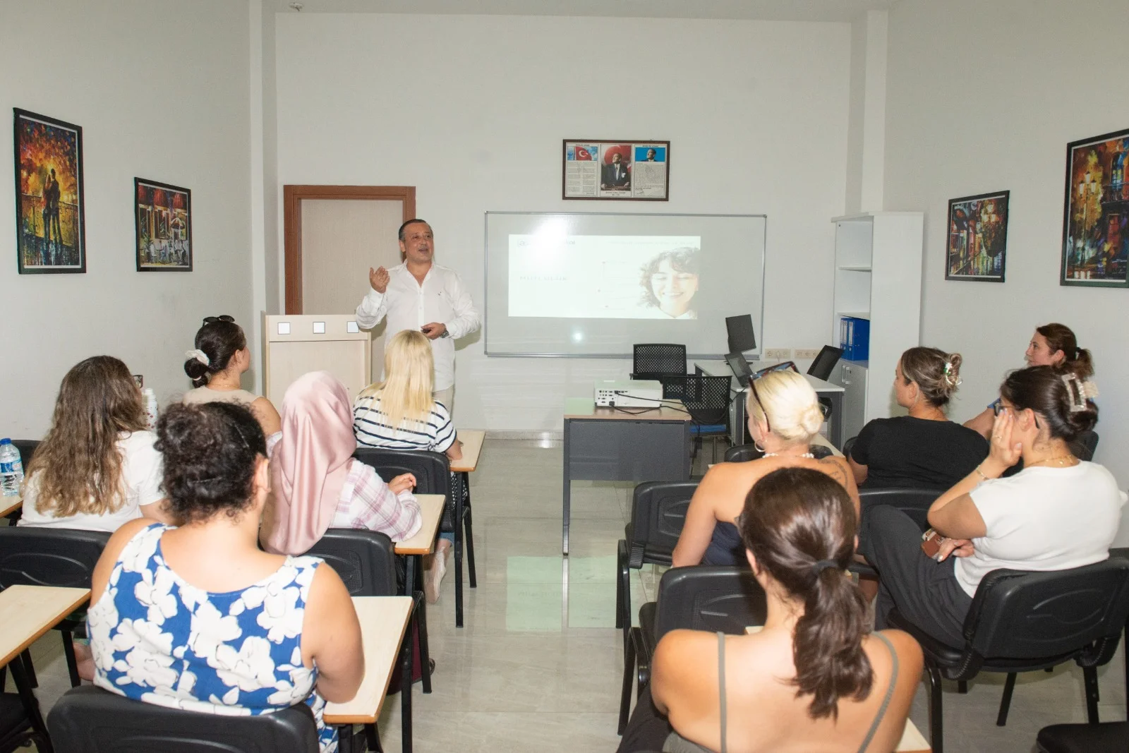Yenişehir’de aile iletişimini güçlendiren atölyeler